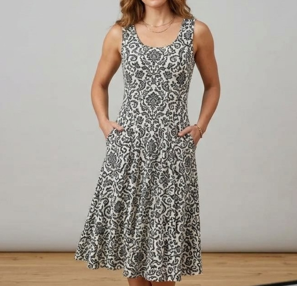 Effie's Heart Dress Womens M Cream Navy Floral Scroll Print Sleeveless Fit Flare